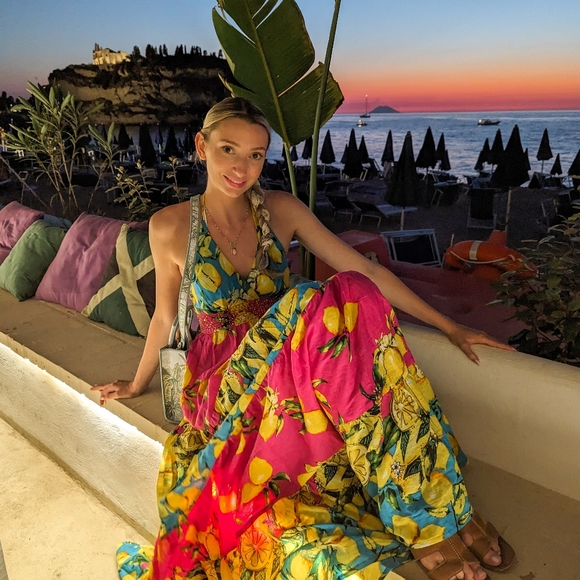 Meet your Posher, Laura - Picture 11 of 14